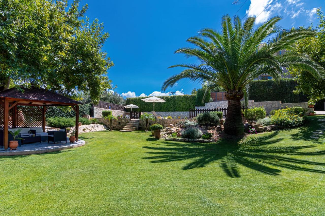 Alia Stone Villa-Ideal For Families-Heated Pool Nohia 外观 照片