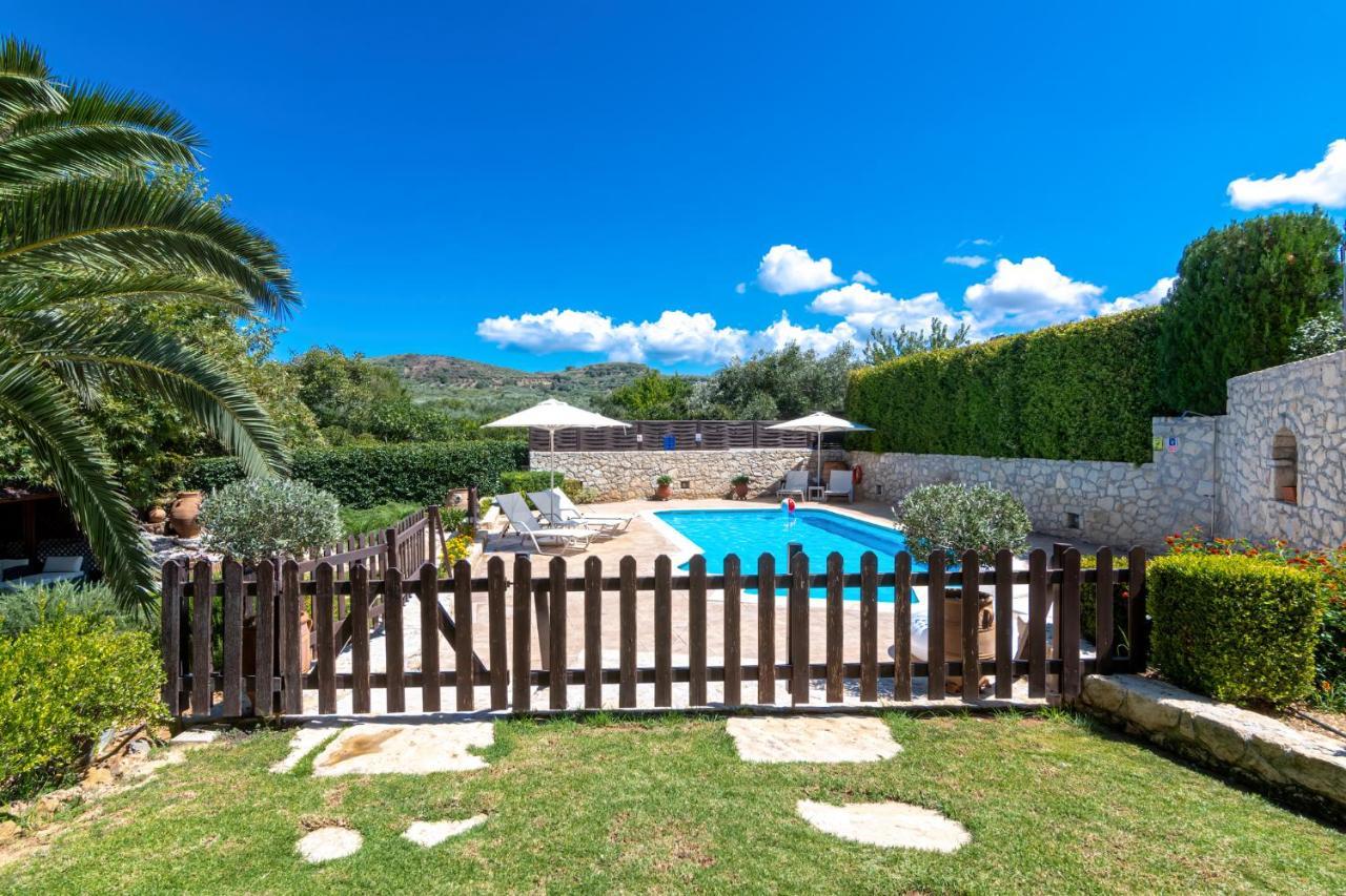 Alia Stone Villa-Ideal For Families-Heated Pool Nohia 外观 照片