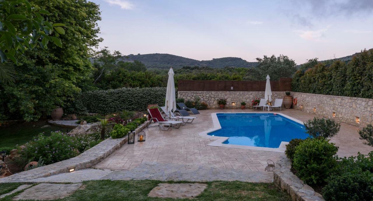 Alia Stone Villa-Ideal For Families-Heated Pool Nohia 外观 照片